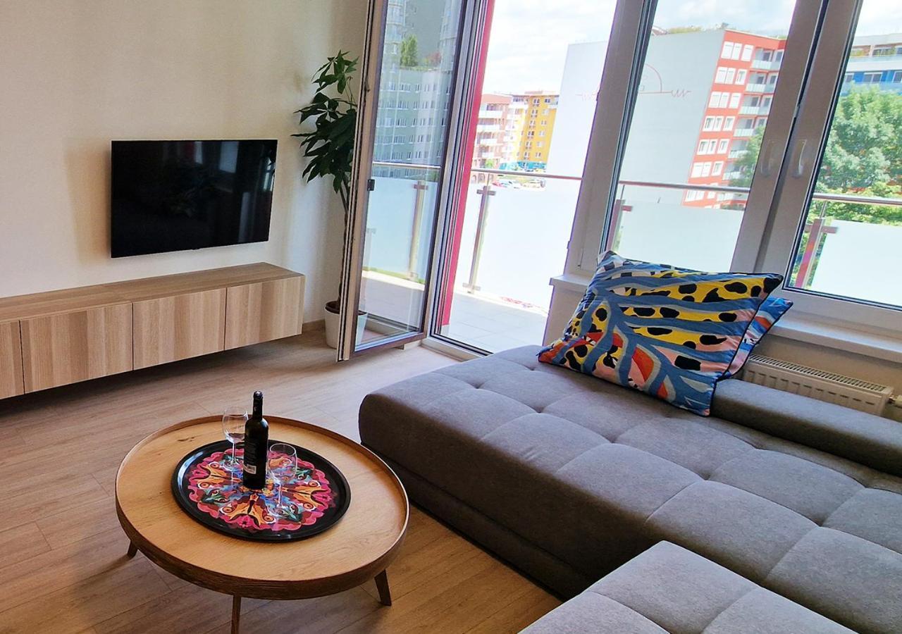 Luxury Grand Apartments By Bratislavatrip Bagian luar foto