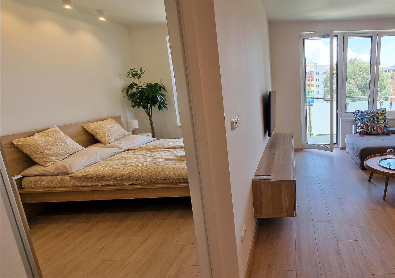 Luxury Grand Apartments By Bratislavatrip Bagian luar foto
