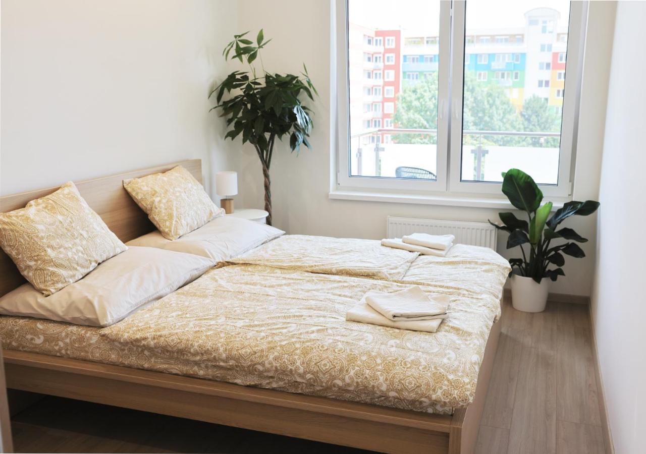 Luxury Grand Apartments By Bratislavatrip Bagian luar foto